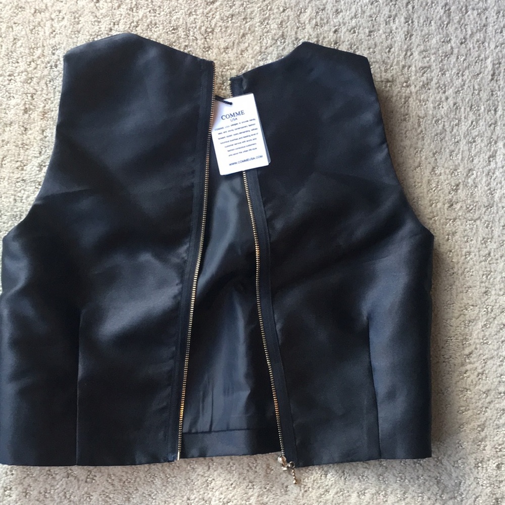 Crop vest from Vici